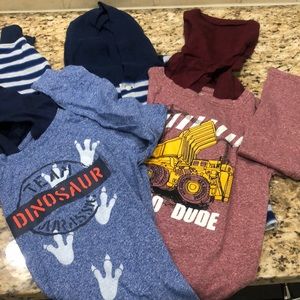 Lot of 3 long sleeve t-shirts w/ hoodie for boy.